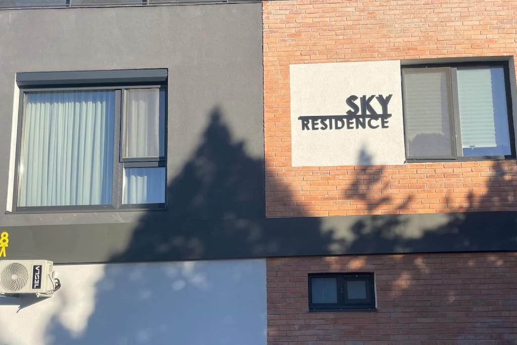 Sky Residence Airport Otopeni 12 Екстериор снимка
